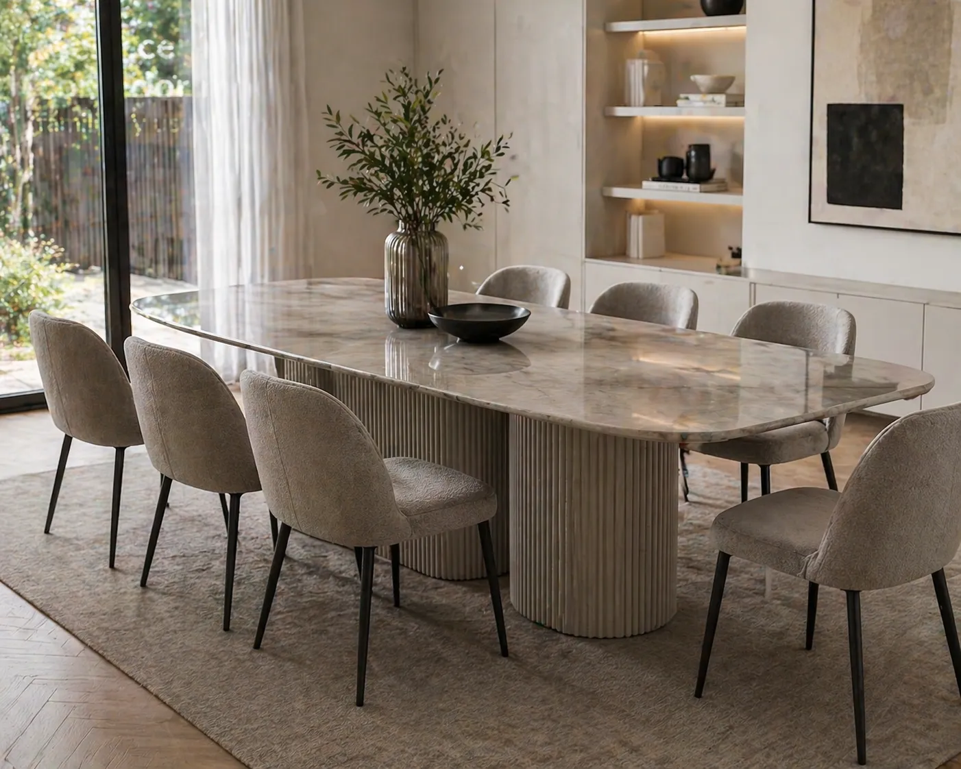 Cómo elegir una mesa de comedor cerámica según el tamaño del salón y los comensales